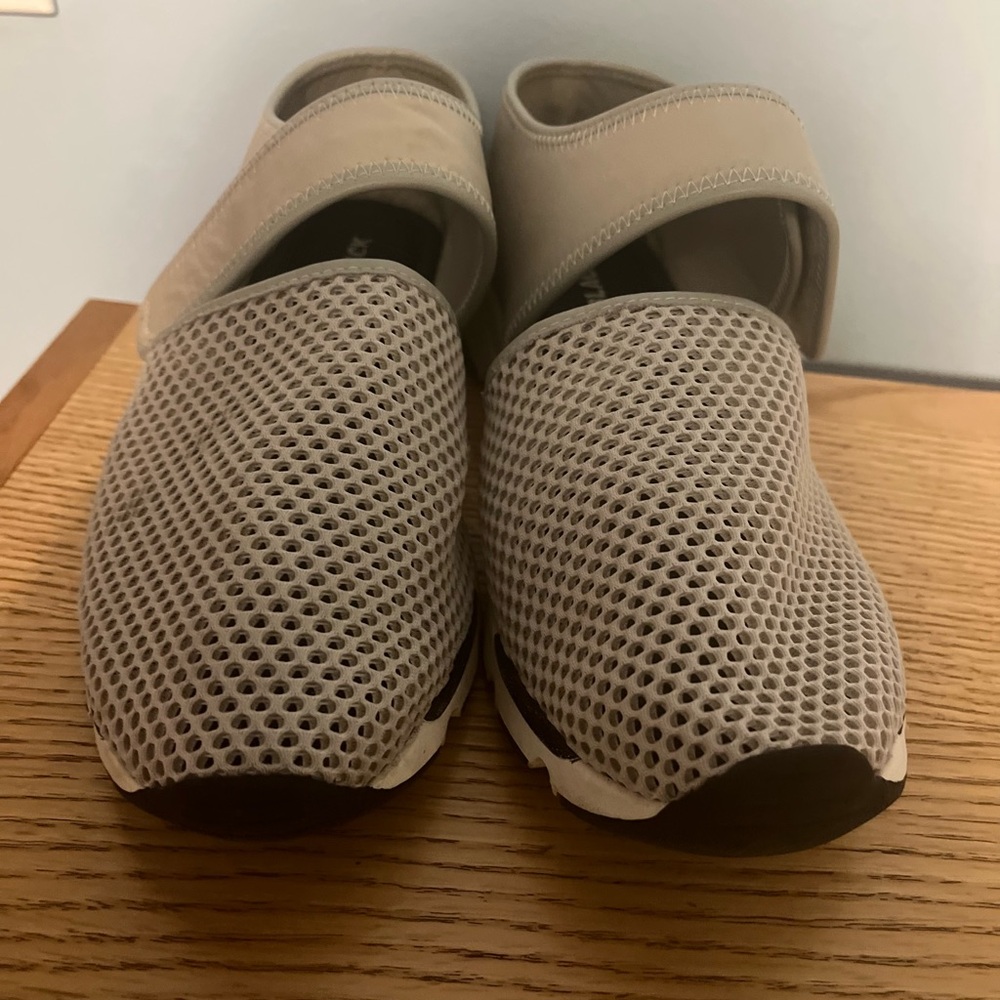 Amazing Mesh shoes by All Black- known for style and comfort.